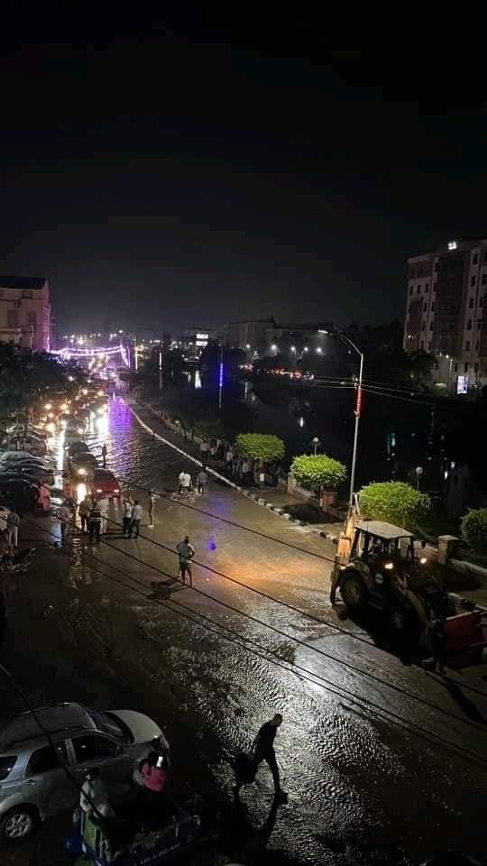 انفجار ماسورة مياه في الزقازيق 1