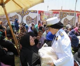 الداخلية توجه قوافل إنسانية وطبية بالإسماعيلية 