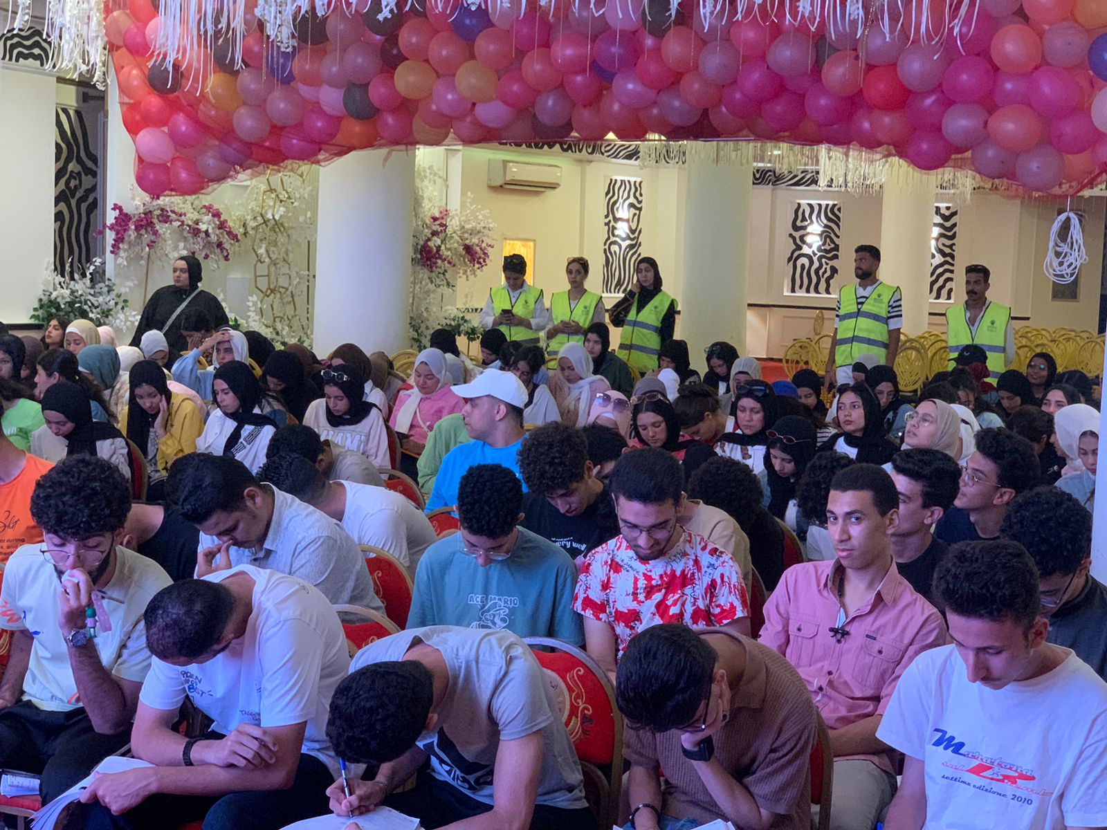 طلاب الثانوية العامة ببورسعيد 