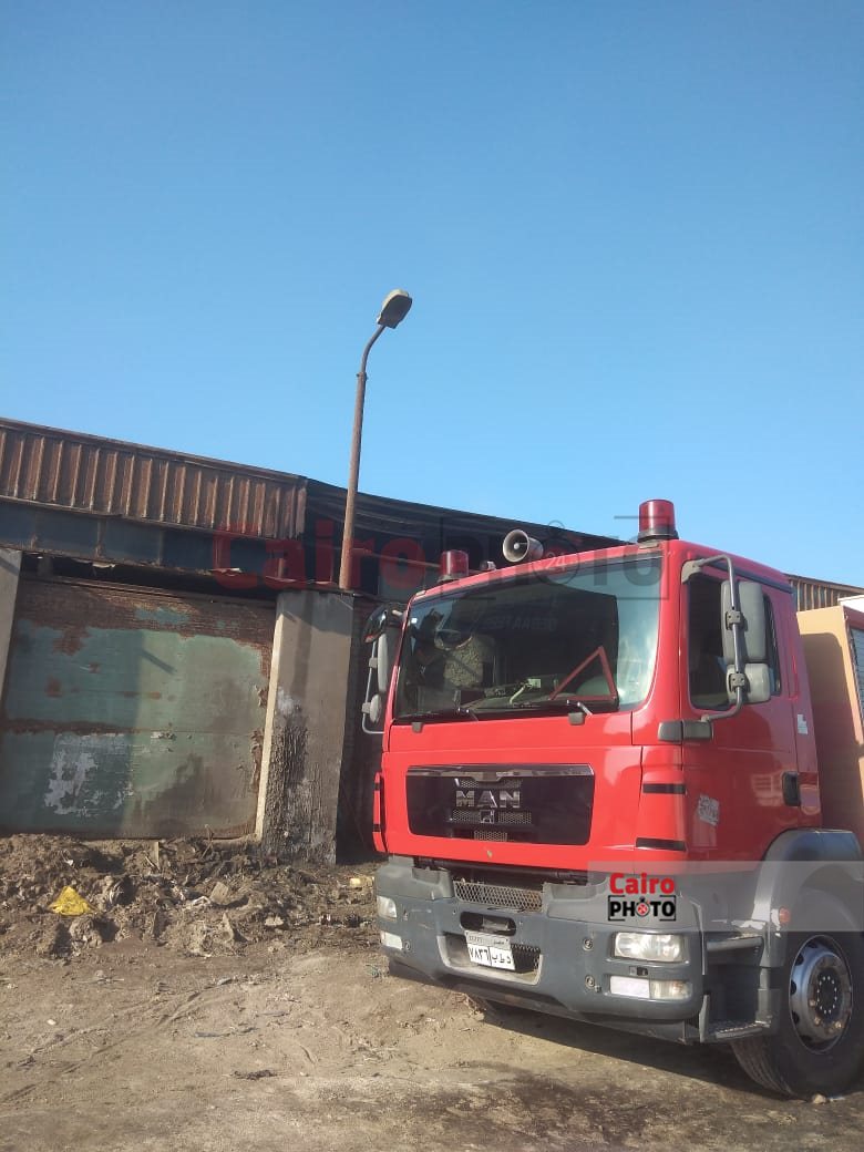 اندلاع حريق داخل مصنع صناعة صناديق بلاستيكية بالدقهلية (3)