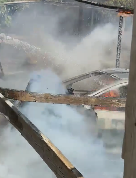 حريق سيارات حدائق الأهرام 