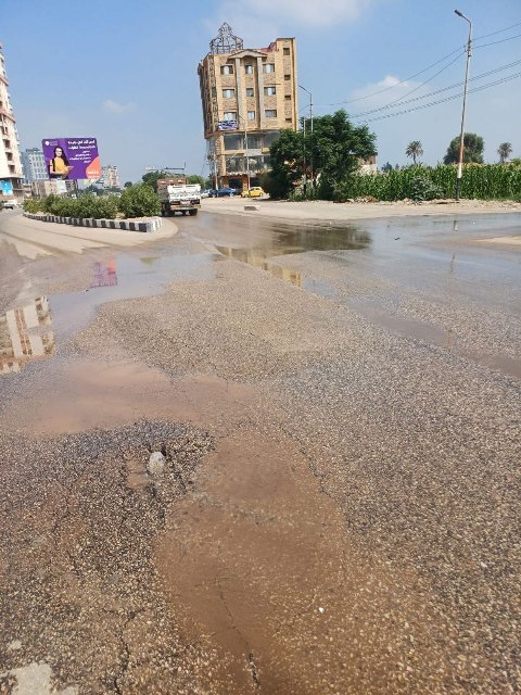 إصلاح كسر ماسورة مياه شرب في الشرقية 04