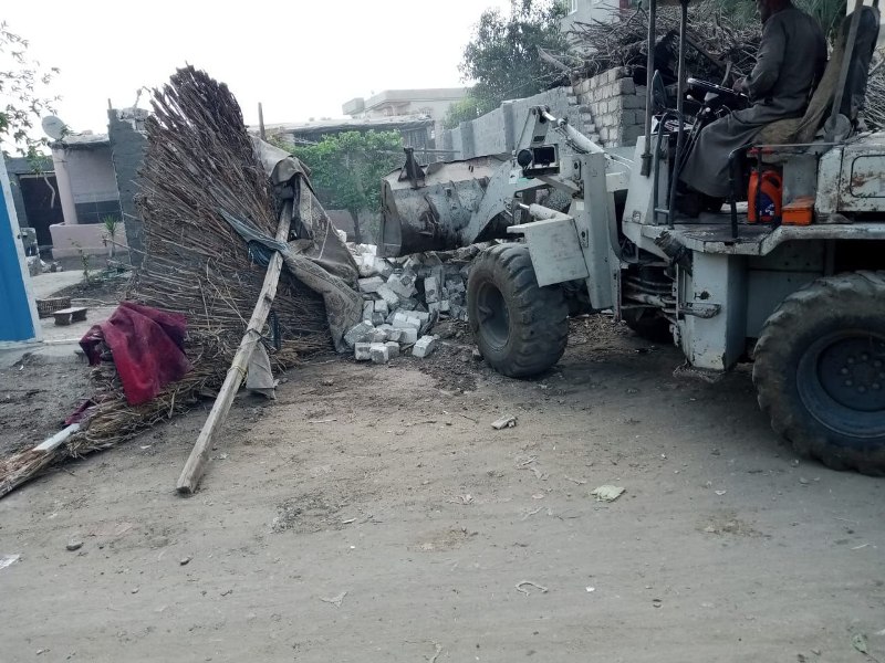 إزالة التعديات على الأراضي في الشرقية 01