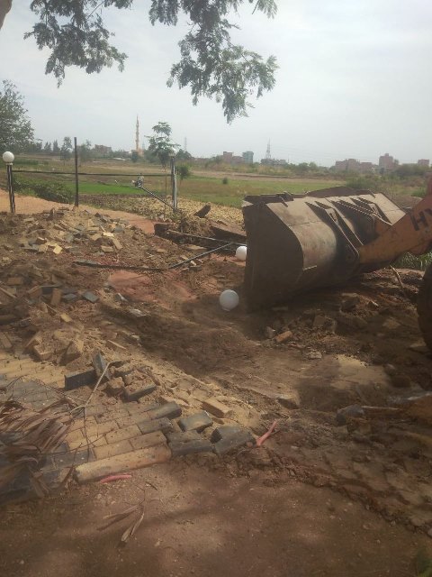 إزالة تعديات على الأراضي في الشرقية 02