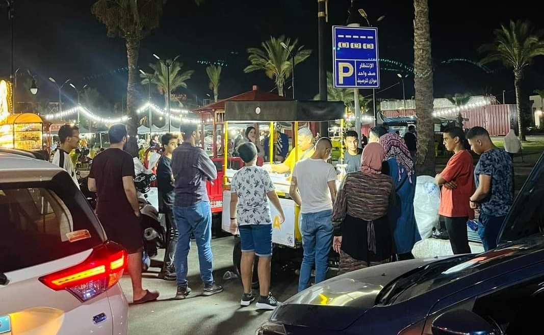 مشروعات الشباب قبل ازالتها 