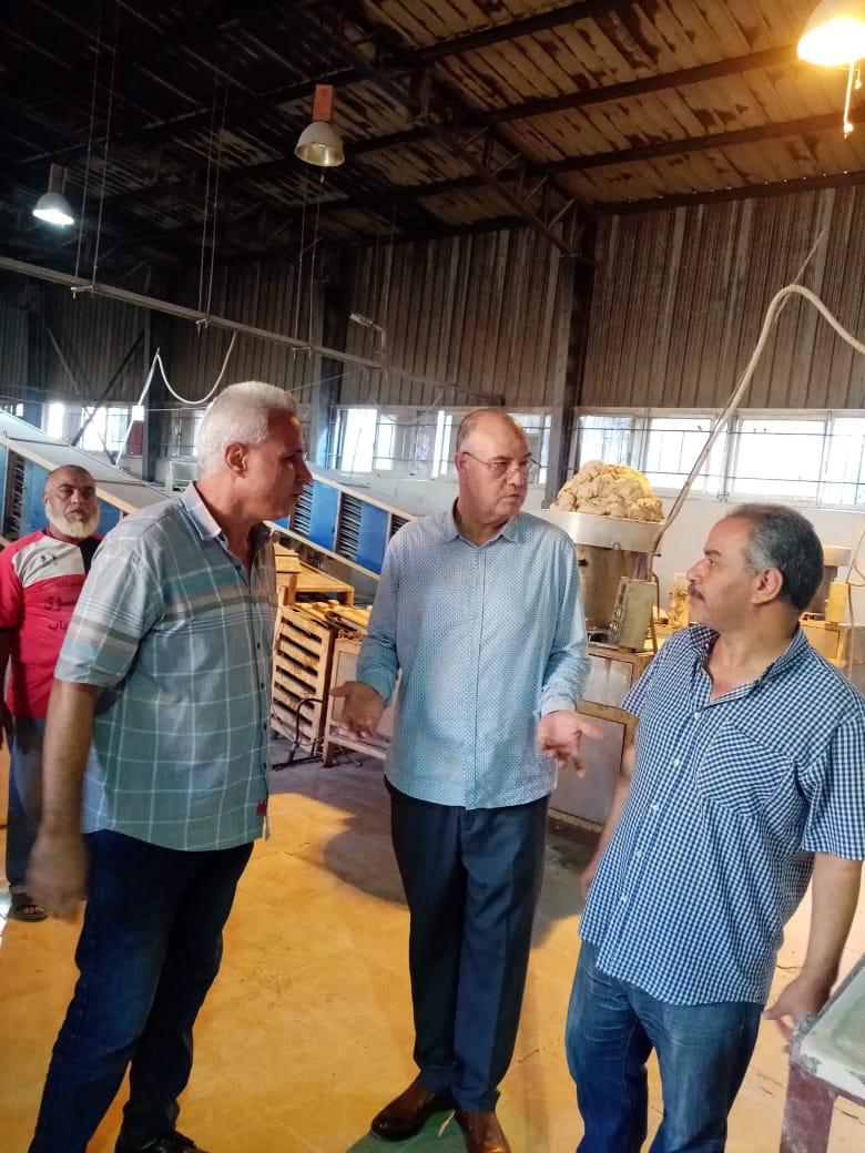 وكيل وزارة التموين يقود حملة على المخابز بالشرقية 02