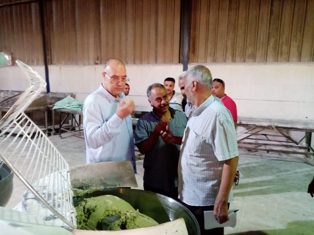 وكيل وزارة التموين يقود حملة على المخابز بالشرقية 04