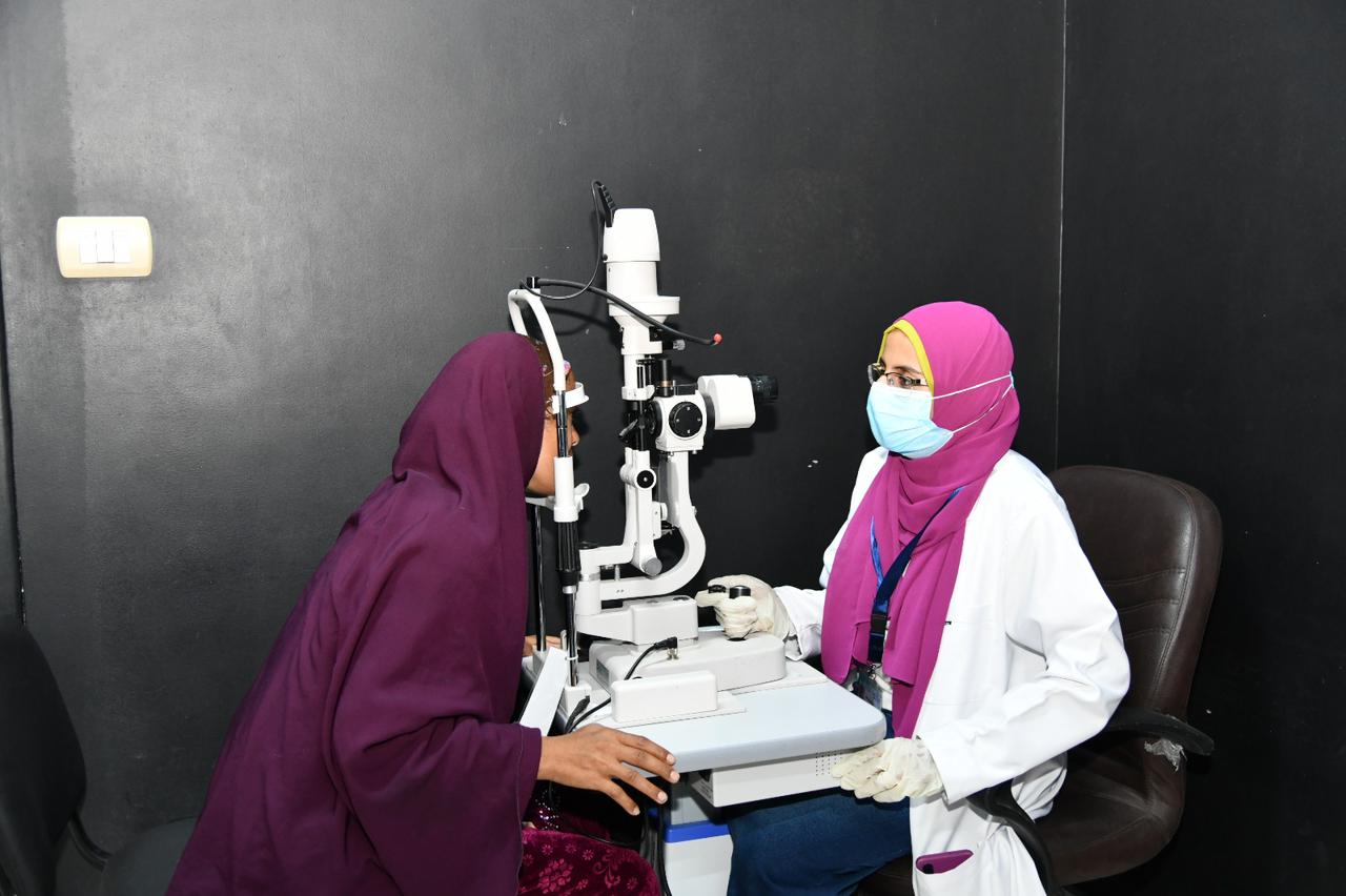 محافظ الفيوم يفاجئ مستشفى سنورس المركزي