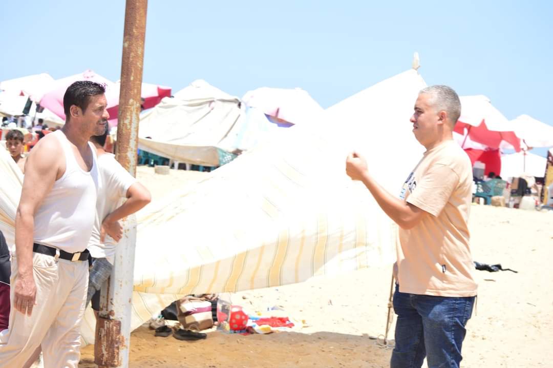 حملة مكبرة لإزالة خيام المصطافين العشوائية