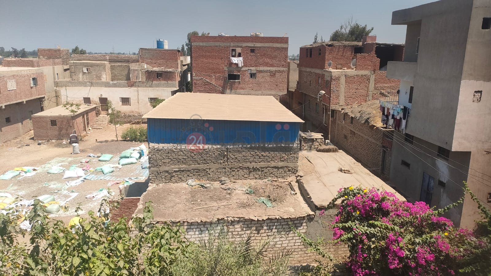 غربال اللب سبب الأزمة وسط الكتلة السكنية 01