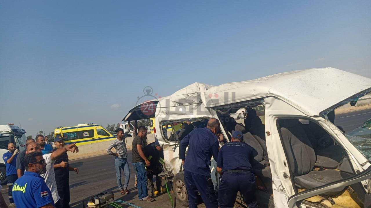 حادث تصادم عدة سيارات بالبحيرة 3