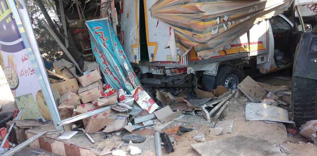 حادث تصادم عدة سيارات بالبحيرة 5