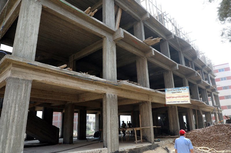 محافظ الشرقية يتفقد أعمال إنشاء إدارة ديرب نجم التعليمية