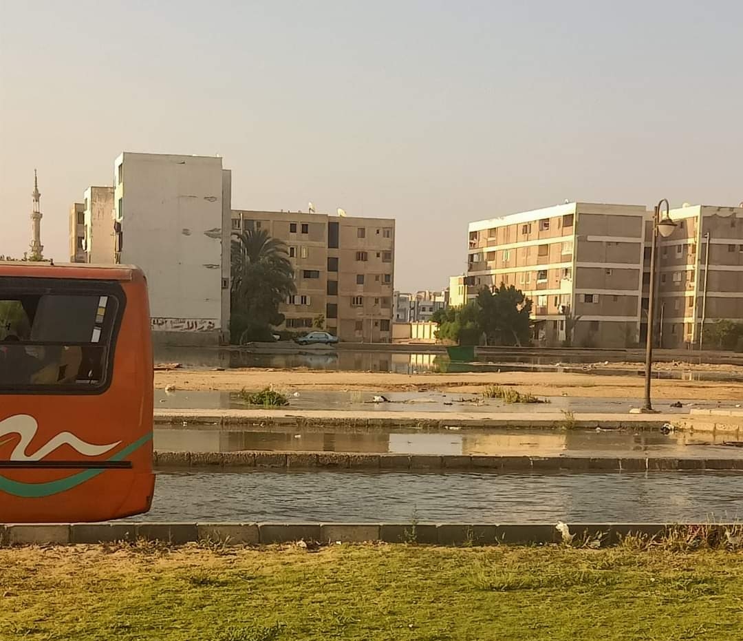 انفجار خط مياه بالعاشر من رمضان