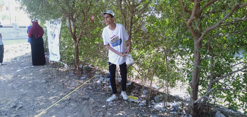 حملة مكبرة للنظافة ورفع الملوثات الصلبة الملوثة لبحر يوسف بالفيوم