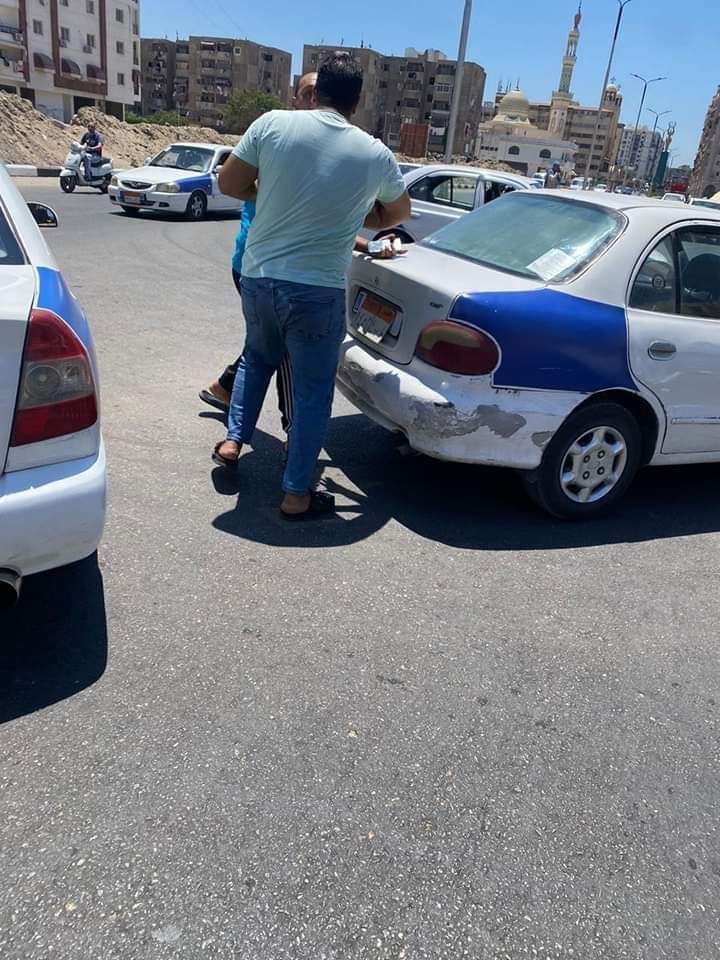 سائق تاكسي يعتدي علي مواطنة ببورسعيد