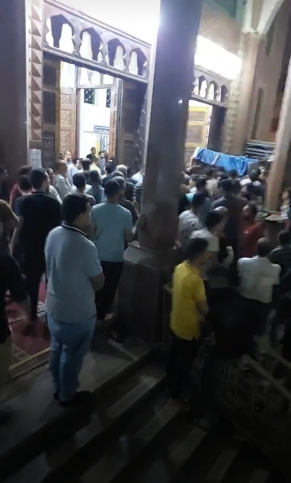 جانب من الجنازة 02