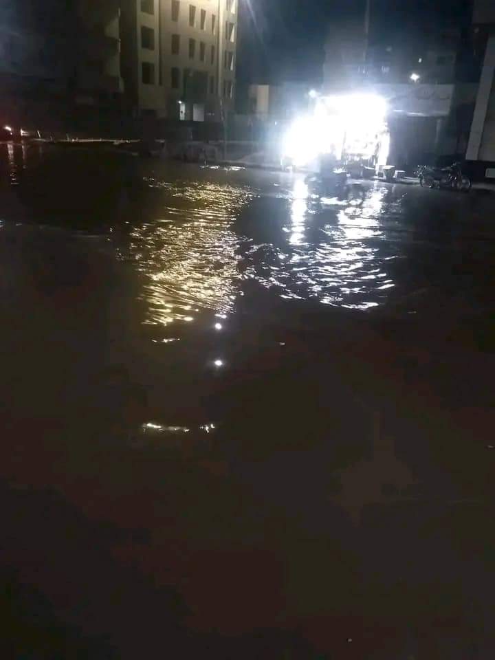 كسر مفاجئ بخط طرد محطة البركة بغرب أسيوط 