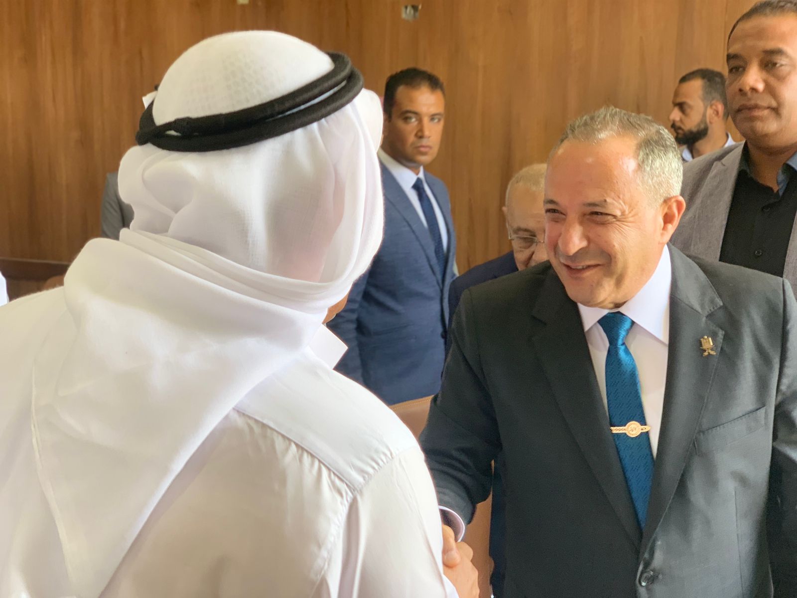 محافظ بورسعيد يزور الجامعة الأهلية