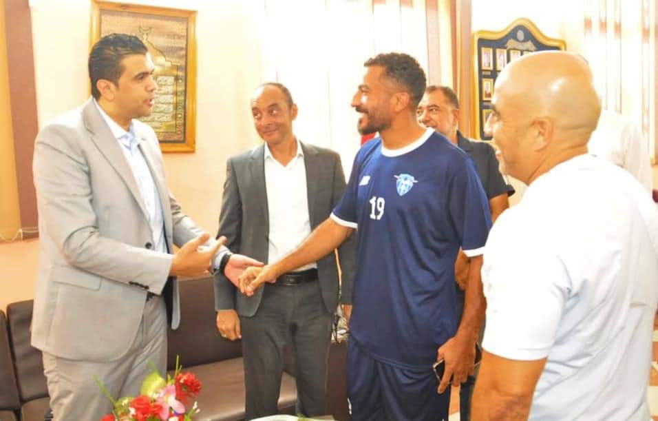 اللاعب حسام عرفات 