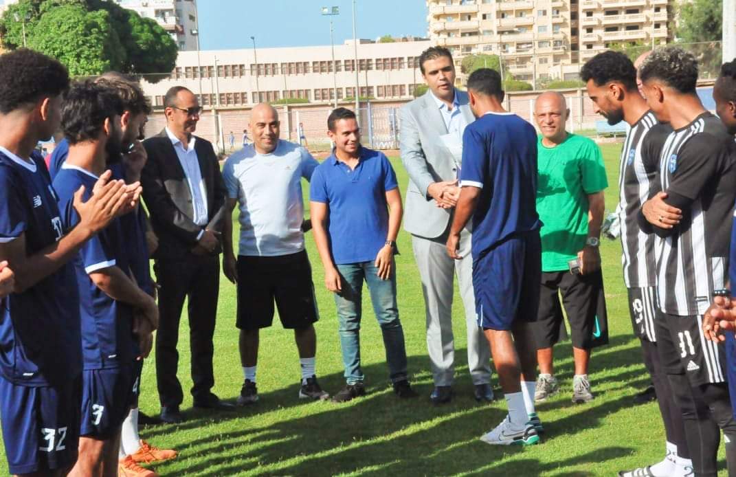 اللاعب حسام عرفات 