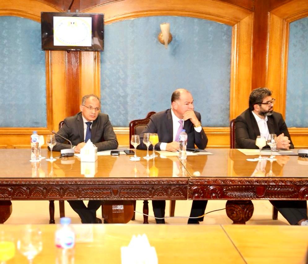 وزير التعليم يلتقي رؤساء تحرير المواقع 