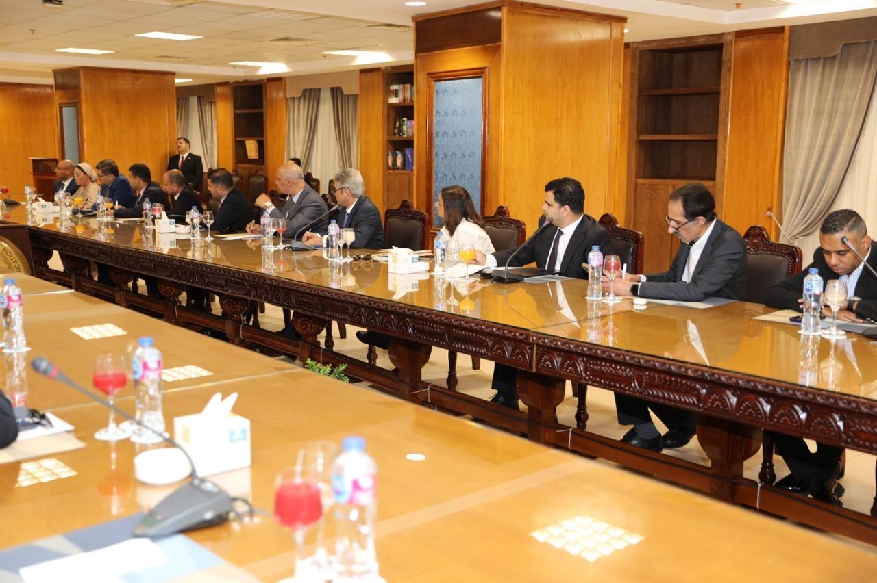 وزير التعليم يلتقي رؤساء تحرير المواقع 