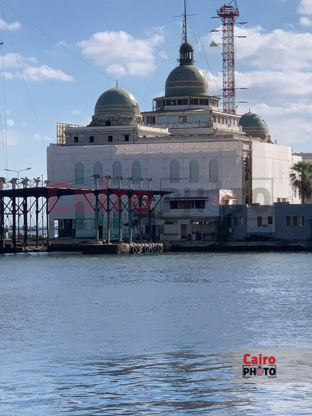 مبني قبة قناة السويس التاريخي 