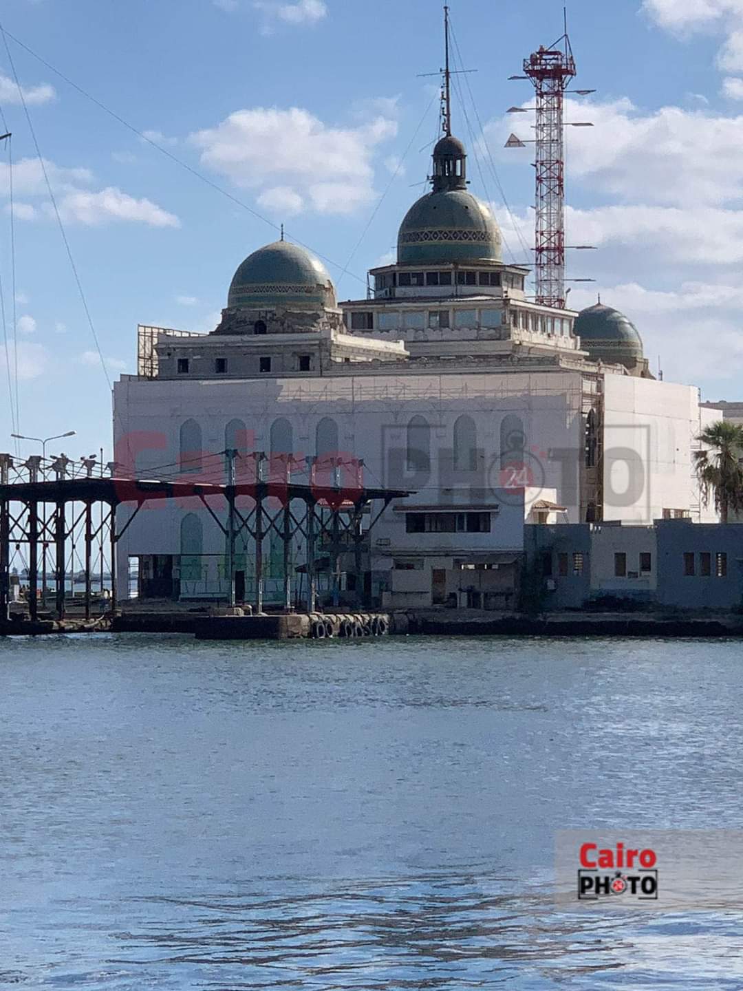 مبني قبة قناة السويس التاريخي 