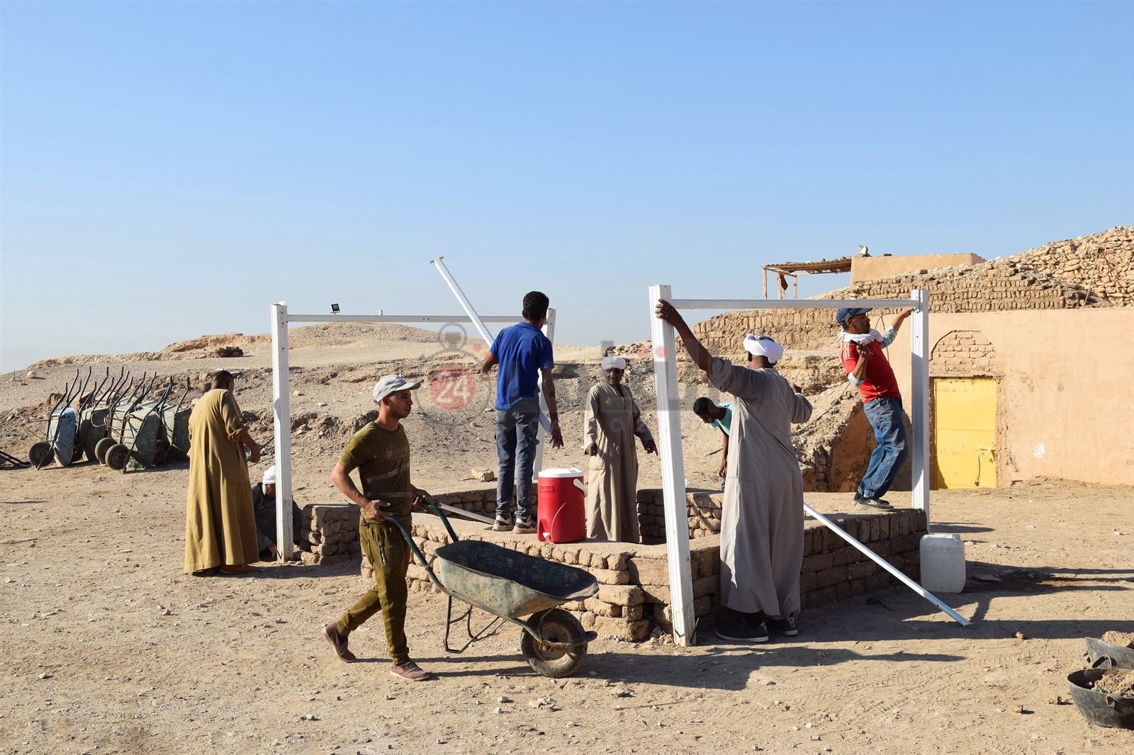  البعثة البعثة الإسبانية في البر الغربي (1)