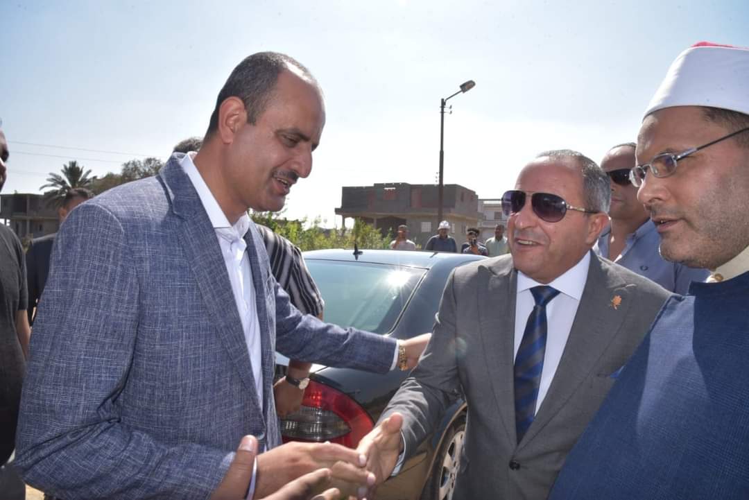 محافظ بورسعيد يفتتح مسجد 