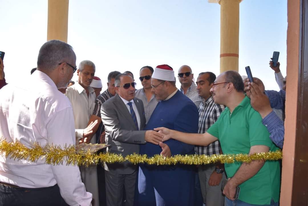 محافظ بورسعيد يفتتح مسجد 