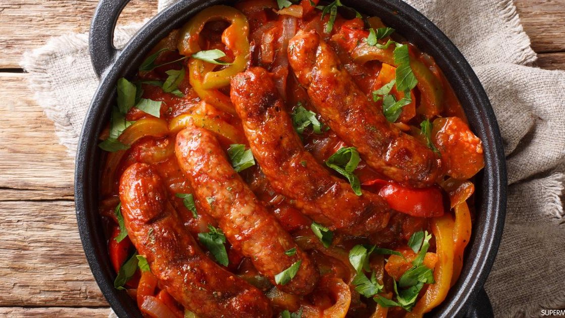 طريقة عمل السجق بالبطاطس