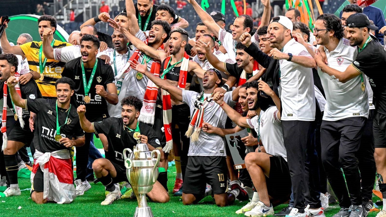 تتويج الزمالك بالسوبر الإفريقي