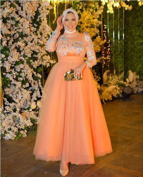 فساتين سواريه