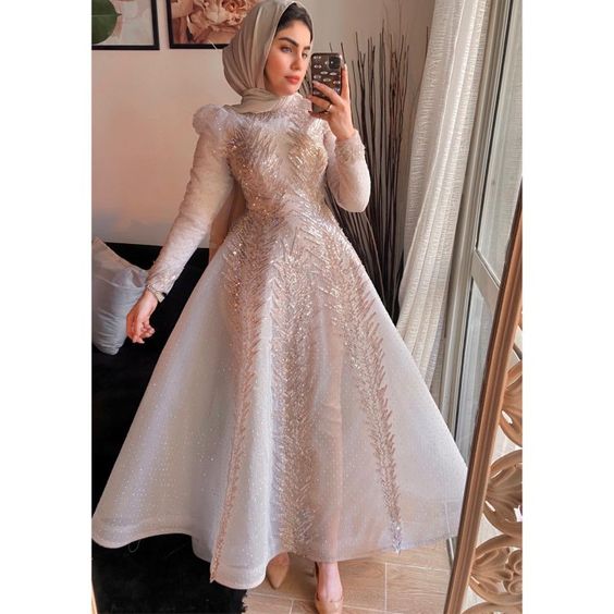 فساتين سواريه