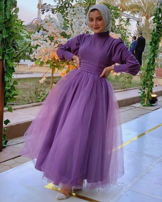 فساتين سواريه