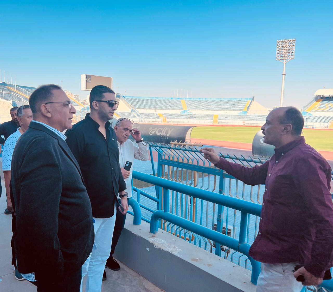 زيارة مجلس ادارة المصري لستاد السويس 