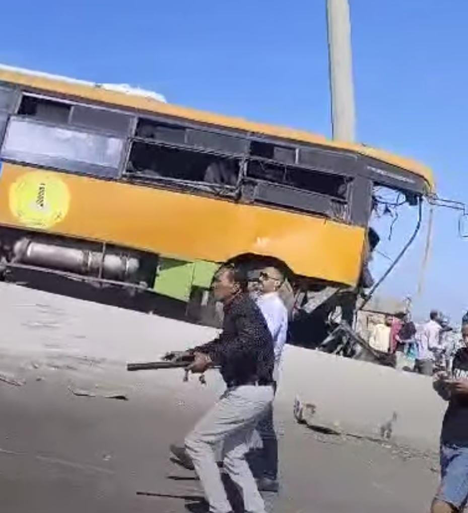 حادث انقلاب أتوبيس نقل عام بالطريق الدولي بالإسكندرية