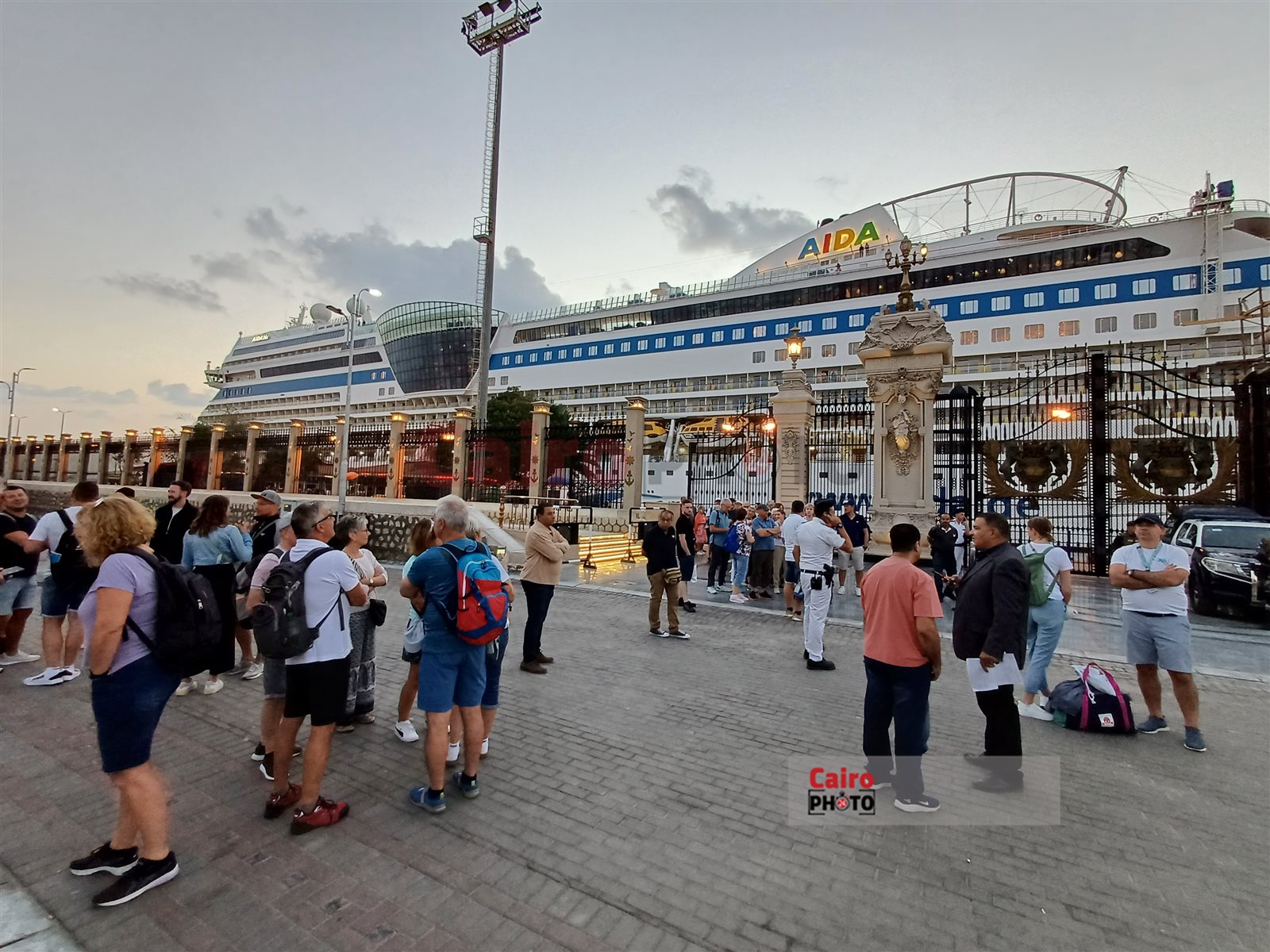 السفينة عايده بلو 