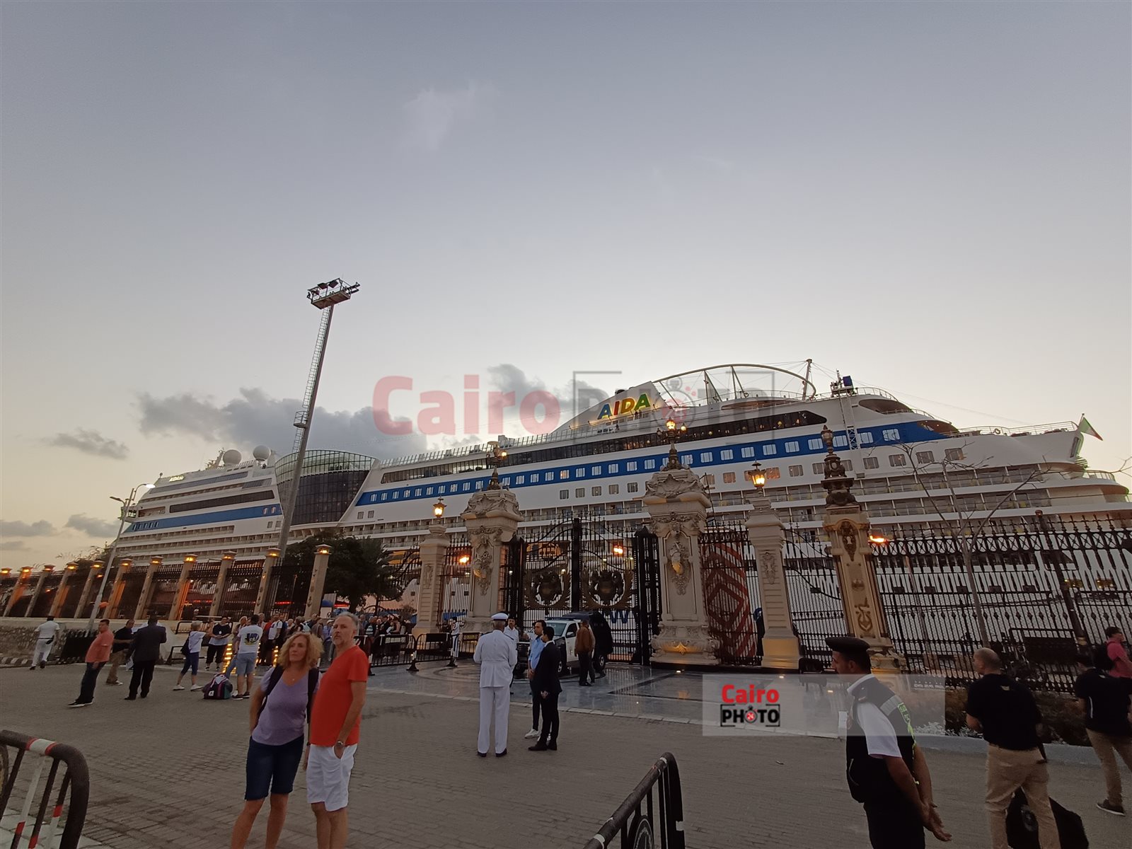 السفينة عايده بلو 