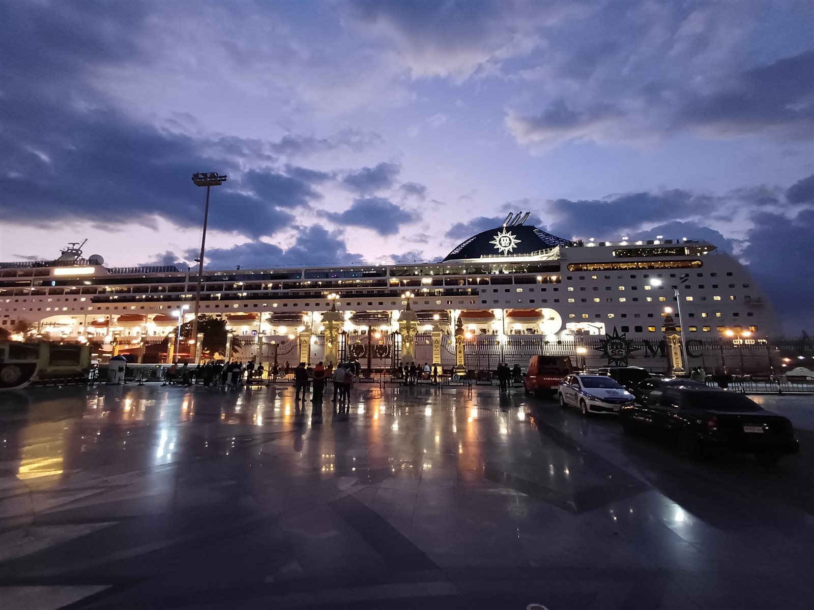 ميناء بورسعيد السياحي 