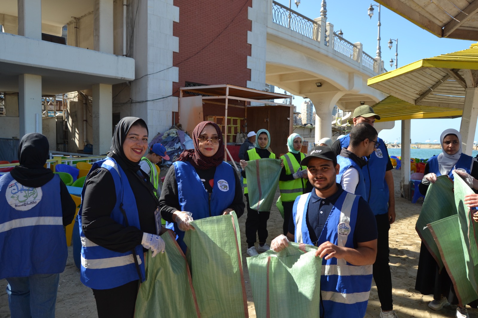 حملة تنظيف الشواطئ 