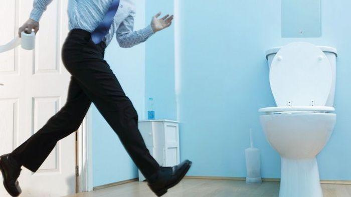 تفسير حلم البول في المنام للرجل المتزوج