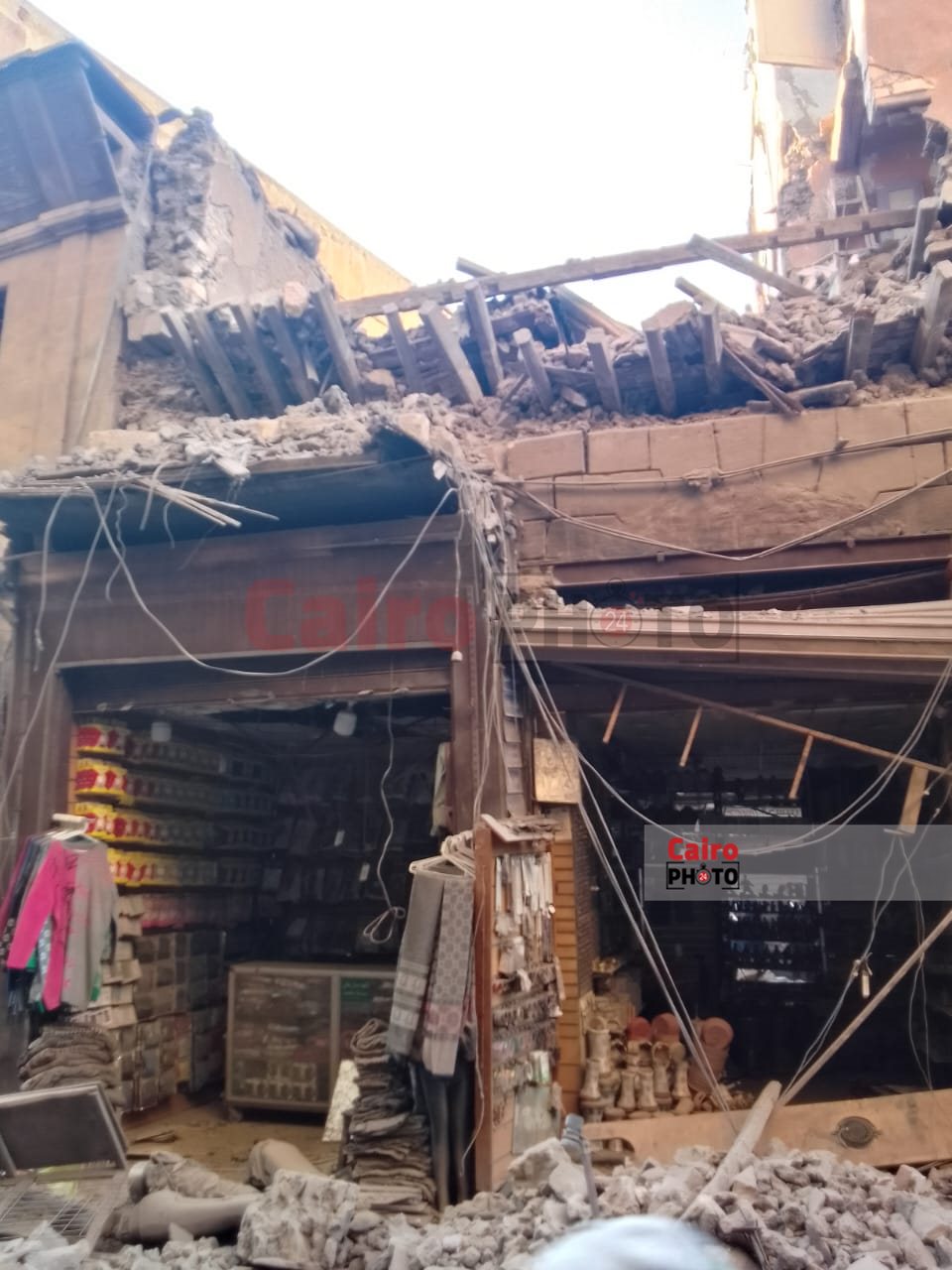 انهيار عقار الجمالية (1)