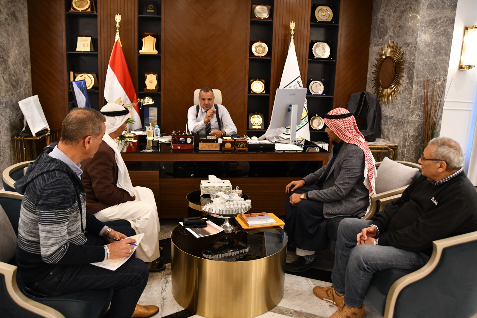 جانب من اجتماع محافظ جنوب سيناء