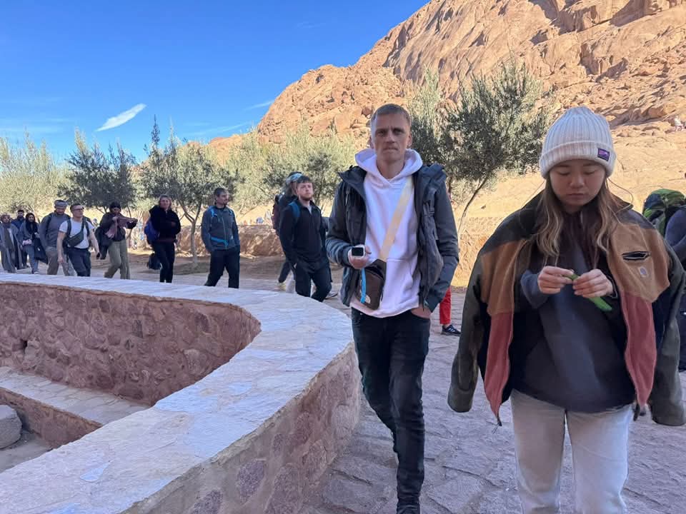 مع بدء موسم السياحة الشتوي.. 803 سياح يزورون مدينة سانت كاترين