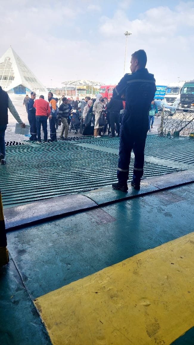 سفر الفوج الثالث من السوريين عبر ميناء نويبع 