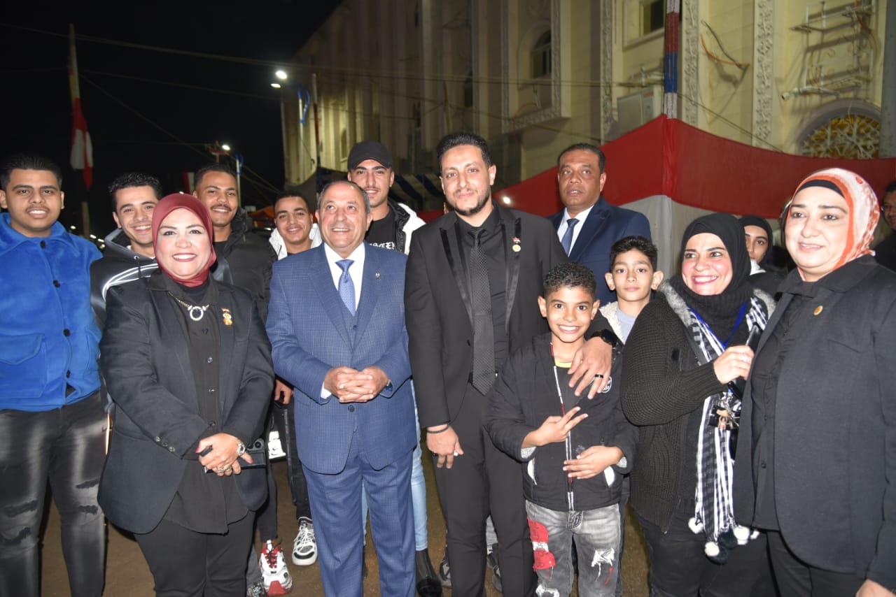 محافظ بورسعيد يفتتح كنيسة 