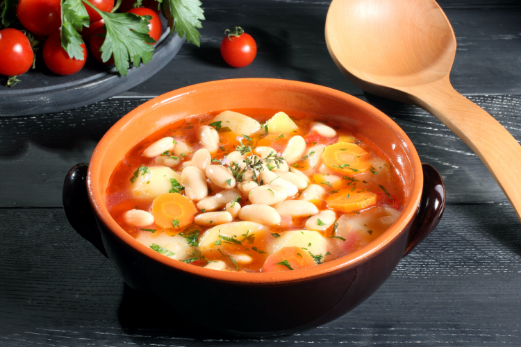 مقادير تحضير شوربة فاصوليا بيضاء